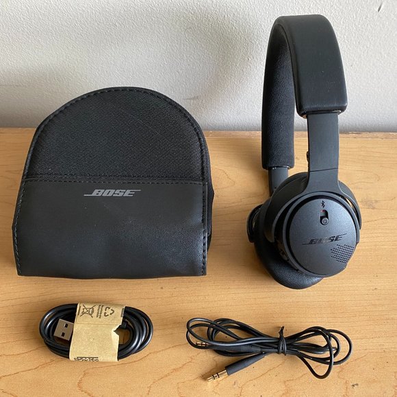 Bose SoundLink On-Ear Bluetooth Headphones - Triple Black - Picture 1 of 9